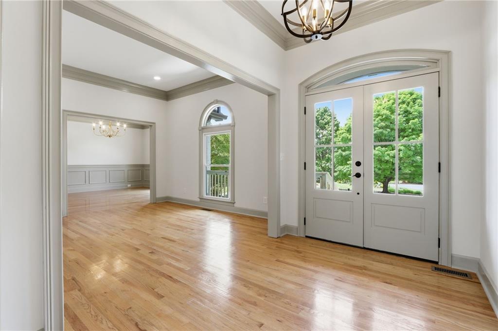 731 Chattahoochee Place