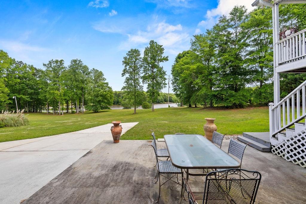 145 Lees Overlook