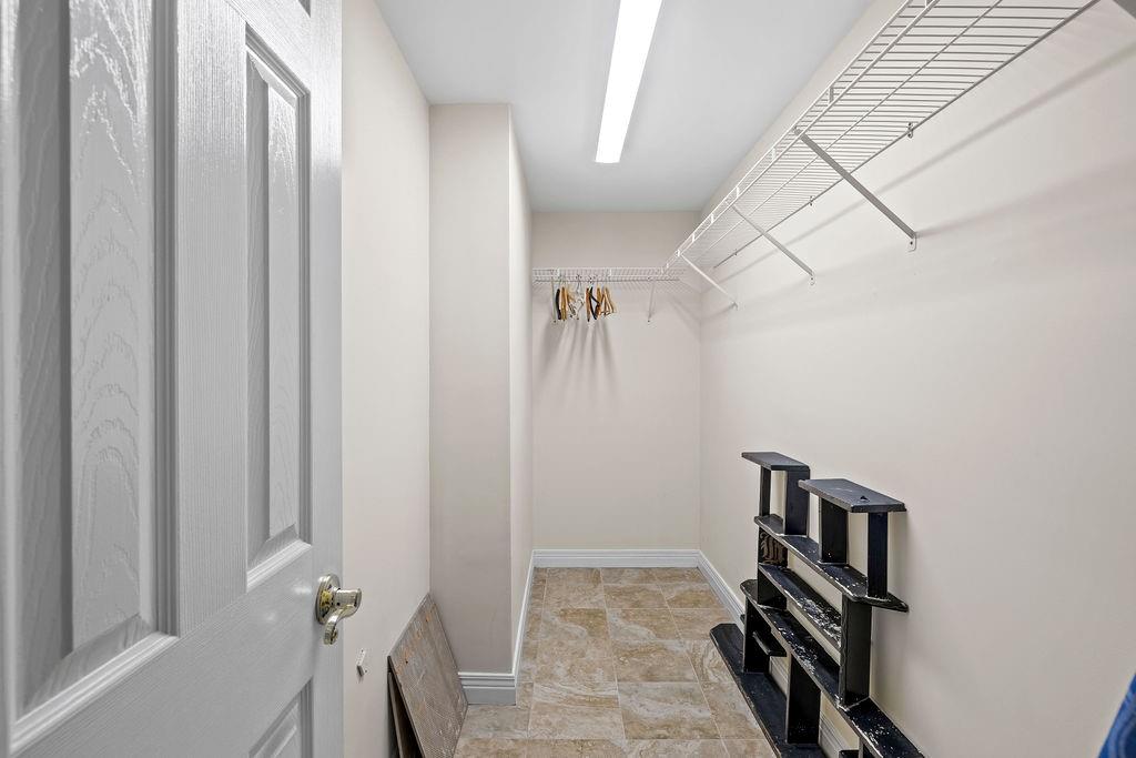 145 Lees Overlook