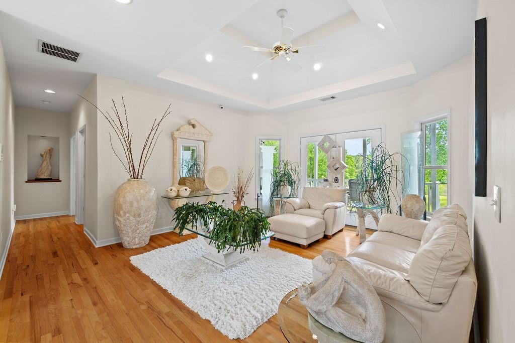 145 Lees Overlook