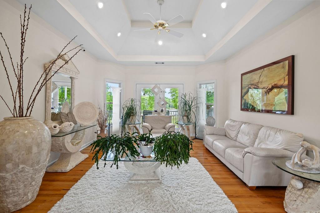 145 Lees Overlook