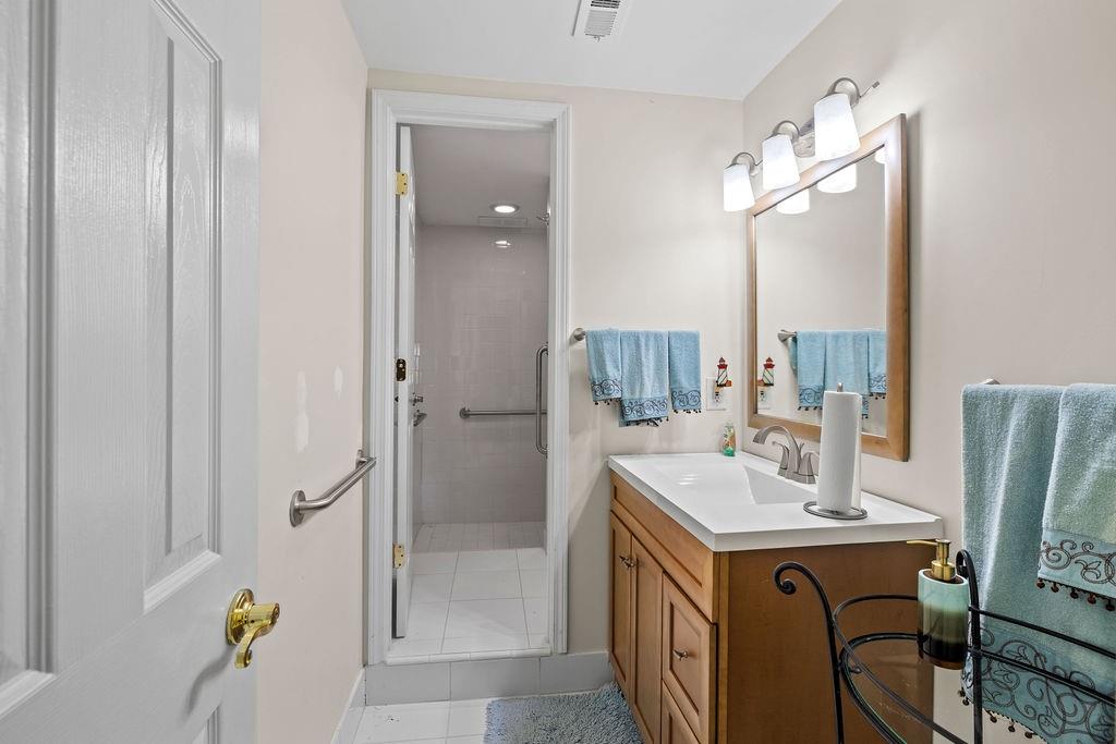 145 Lees Overlook