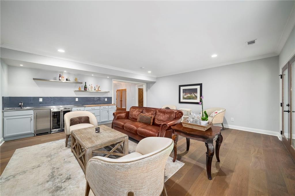 6321 Hunting Creek Road