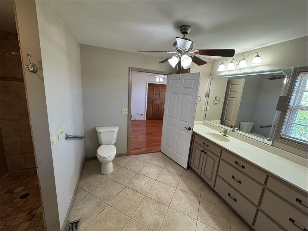 3774 Friendship Circle