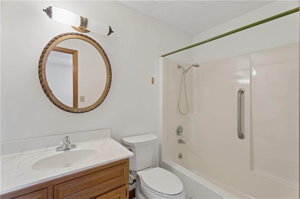 3774 Friendship Circle