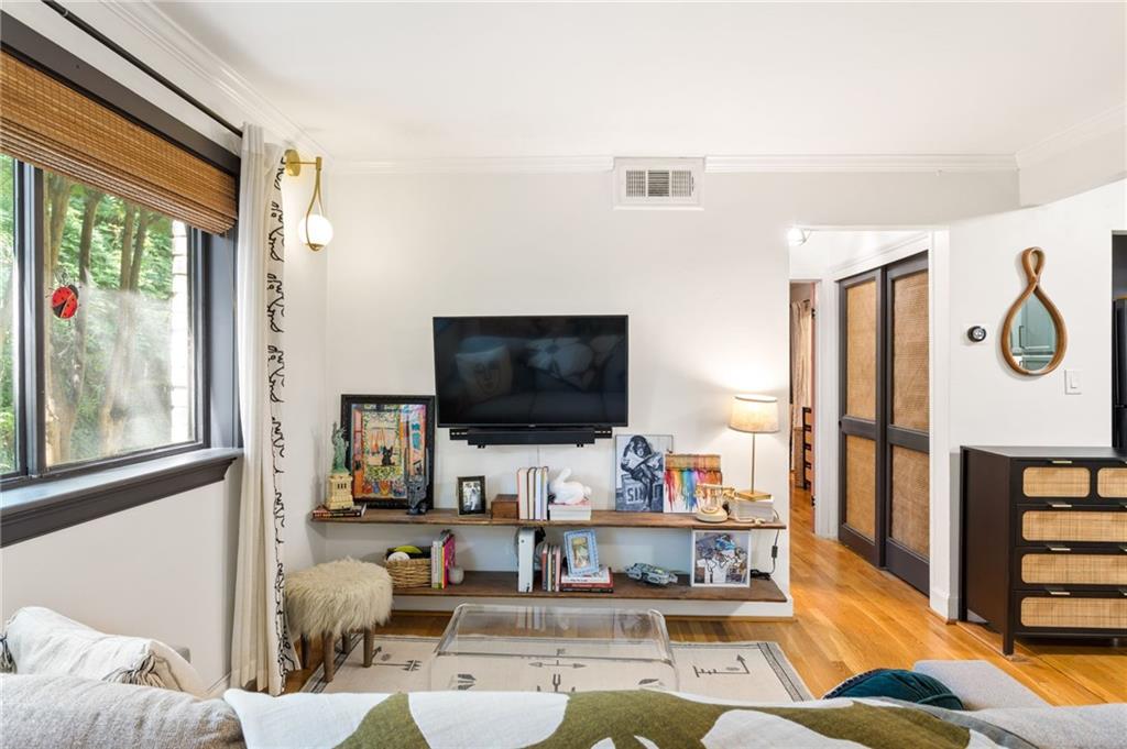 870 Glendale Terrace NE Unit 3