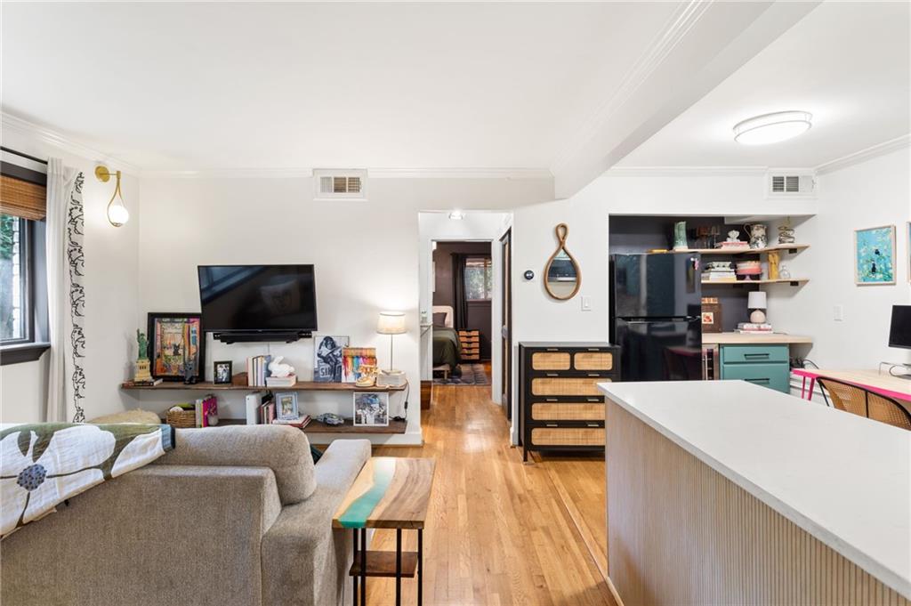 870 Glendale Terrace NE Unit 3