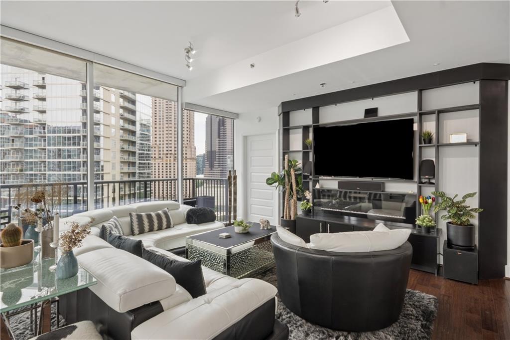 1080 Peachtree Street NE Unit 1411