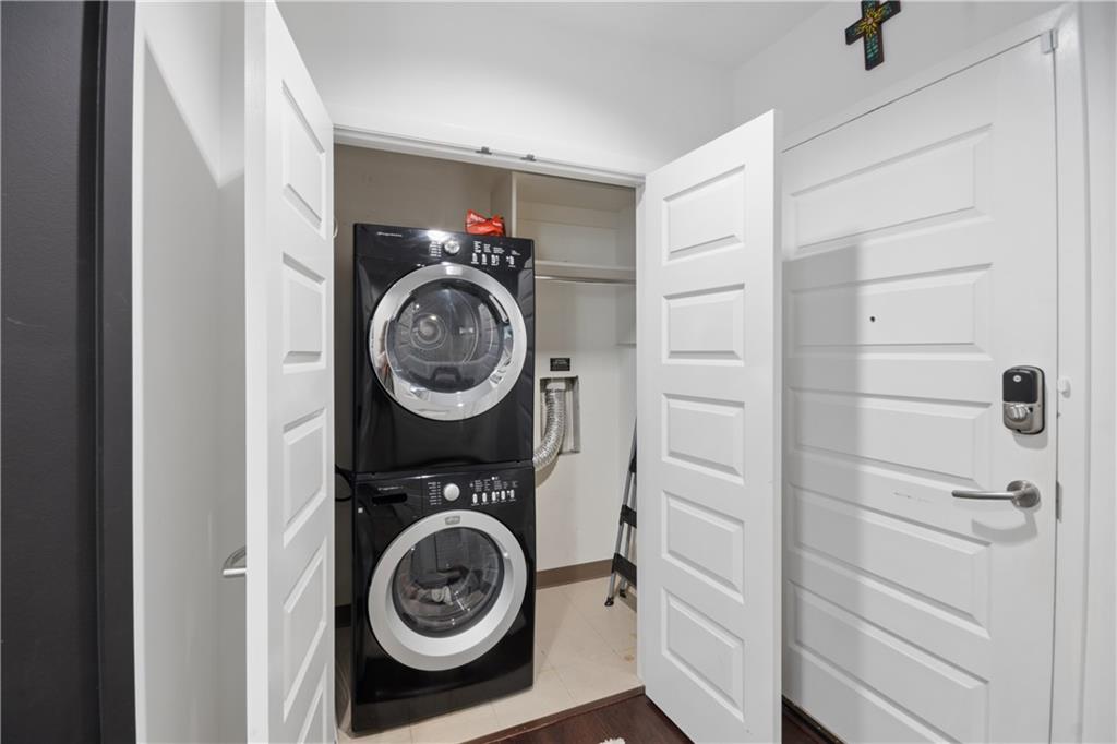 1080 Peachtree Street NE Unit 1411