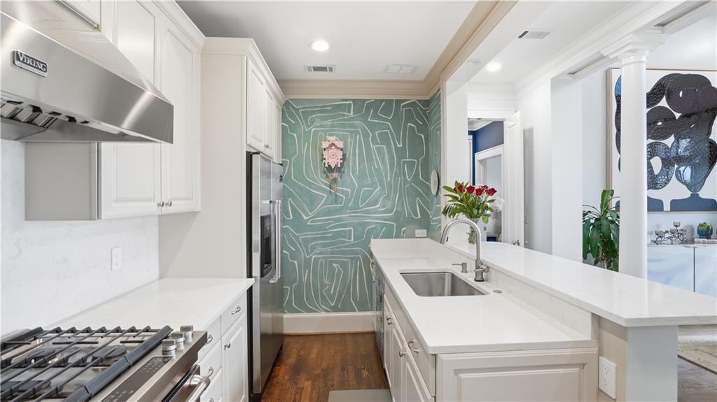 77 Peachtree Place NE Unit 605