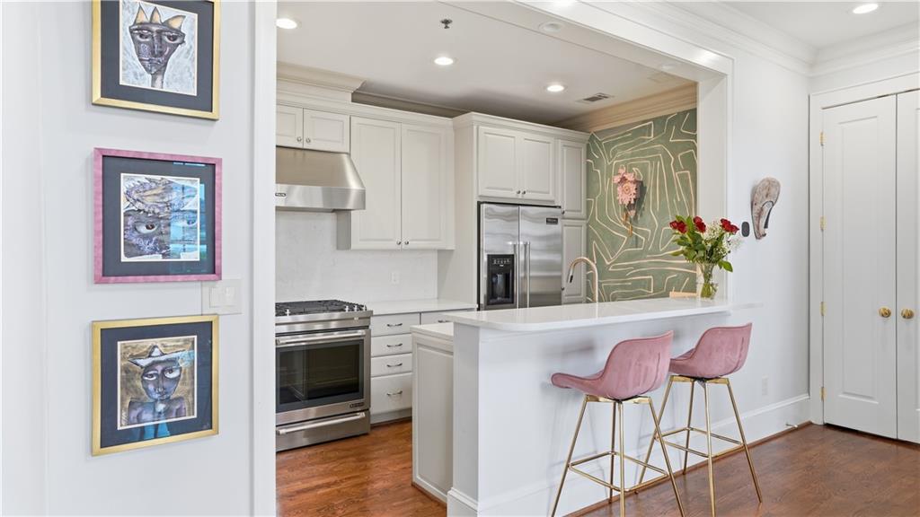 77 Peachtree Place NE Unit 605