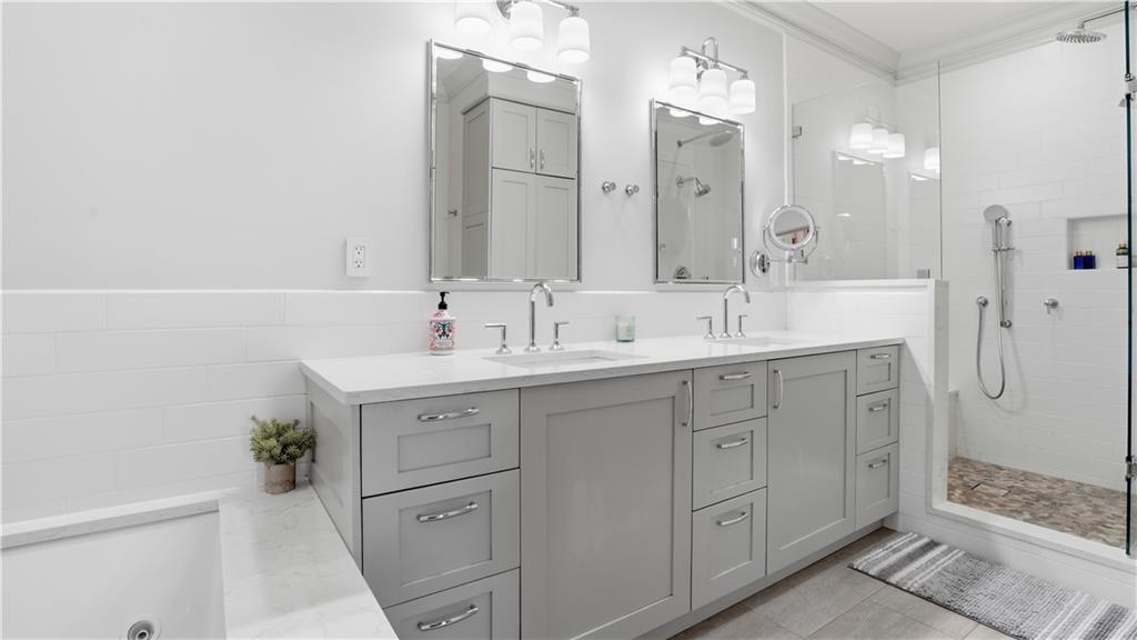 77 Peachtree Place NE Unit 605