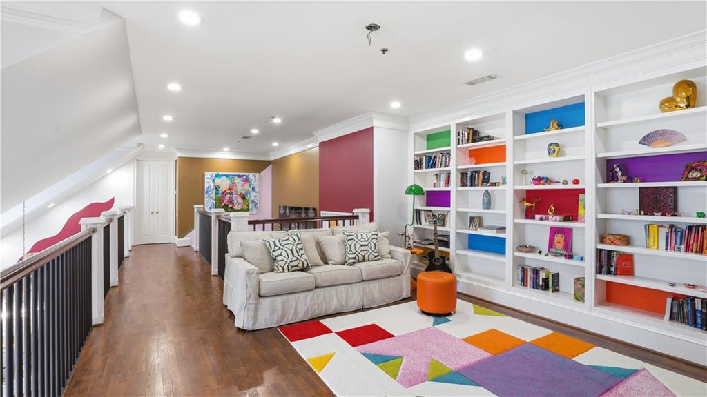 77 Peachtree Place NE Unit 605