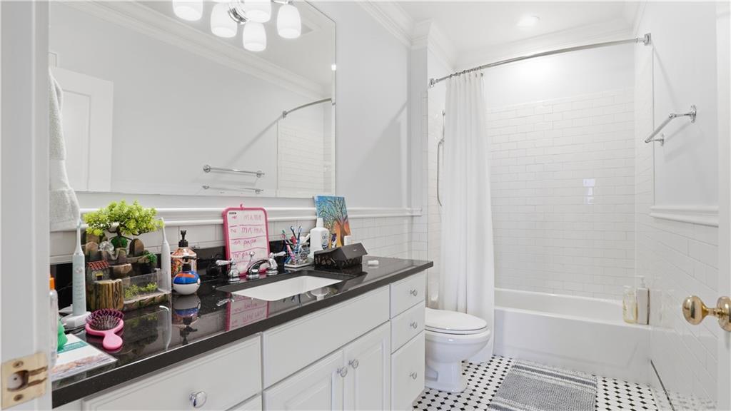 77 Peachtree Place NE Unit 605