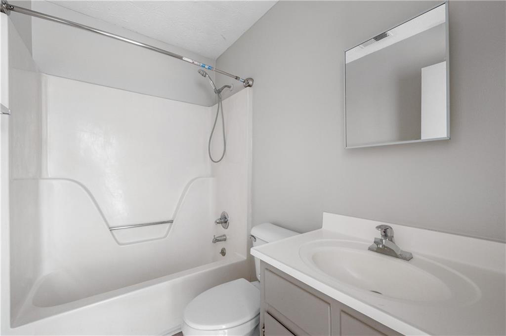 1007 New Lacy Street Unit 8