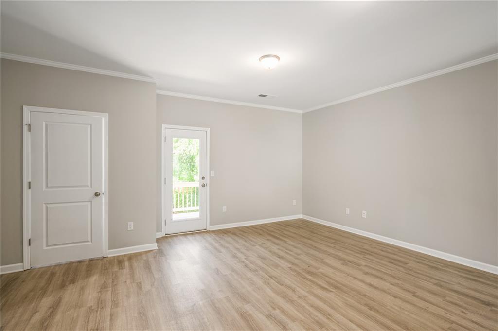 2826 Laurel Ridge Circle