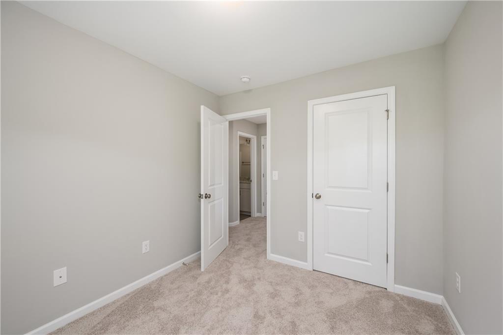 2826 Laurel Ridge Circle