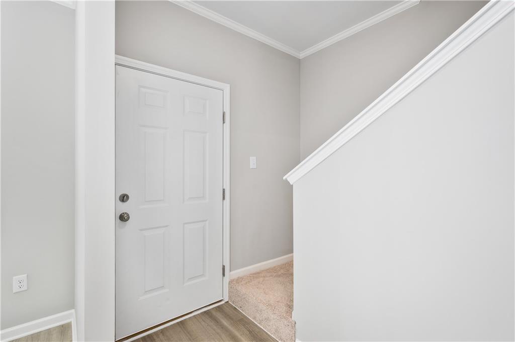 2826 Laurel Ridge Circle