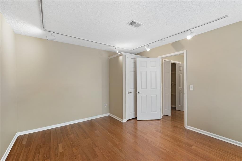 601 Abingdon Way