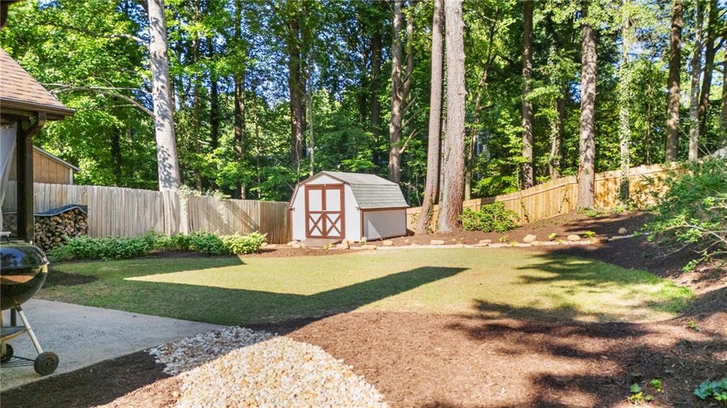 5025 Village Green Way
