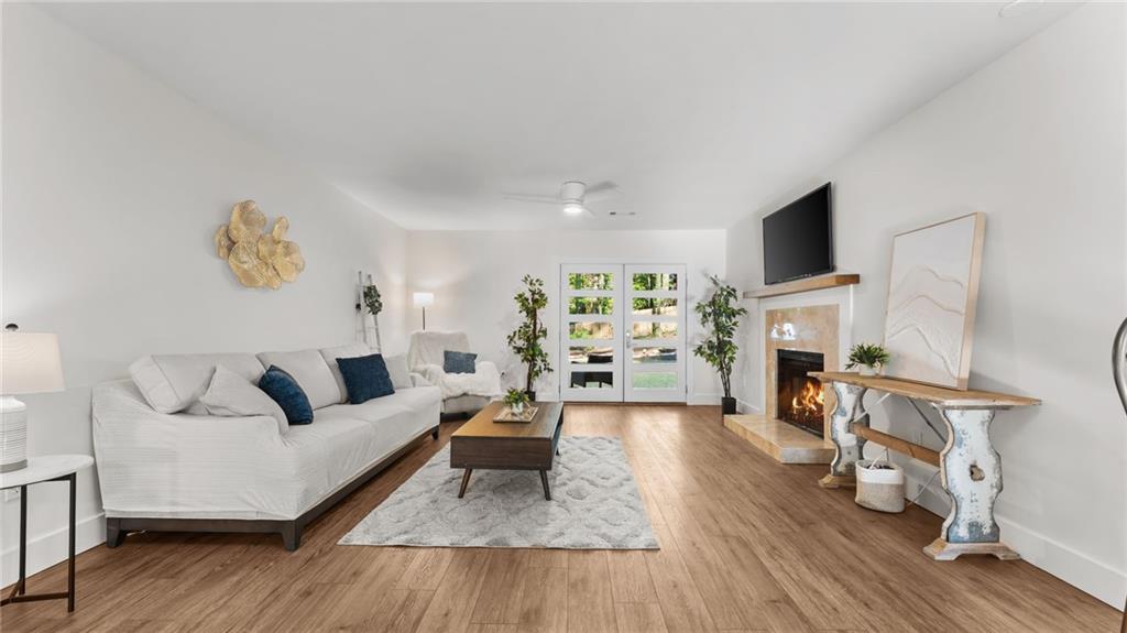 5025 Village Green Way