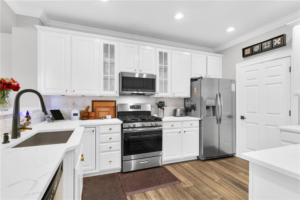 560 Dutch Valley Road NE Unit 403