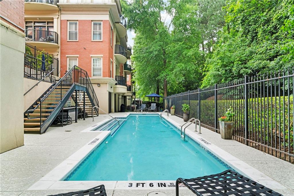 560 Dutch Valley Road NE Unit 403