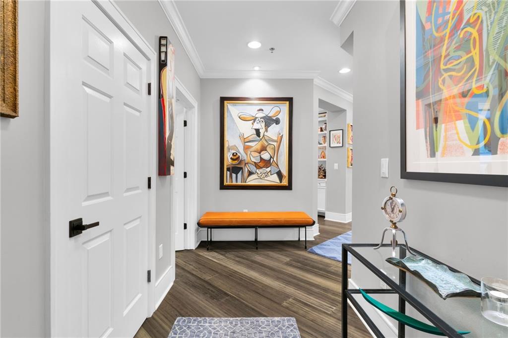 560 Dutch Valley Road NE Unit 403