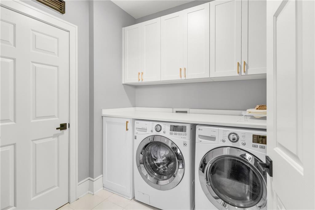 560 Dutch Valley Road NE Unit 403
