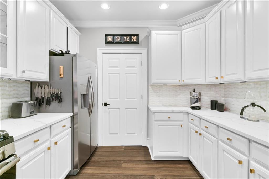 560 Dutch Valley Road NE Unit 403