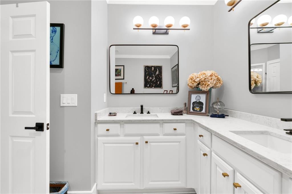 560 Dutch Valley Road NE Unit 403