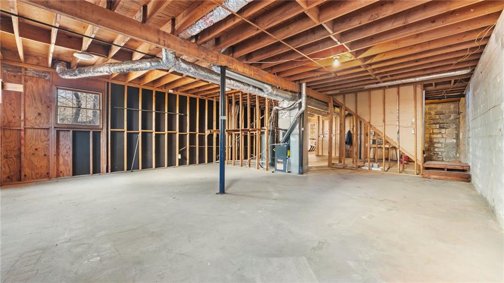 2302 Smokehouse Path