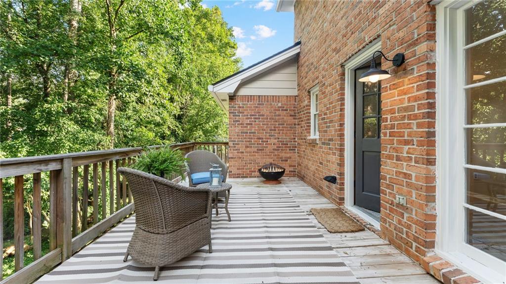 2302 Smokehouse Path