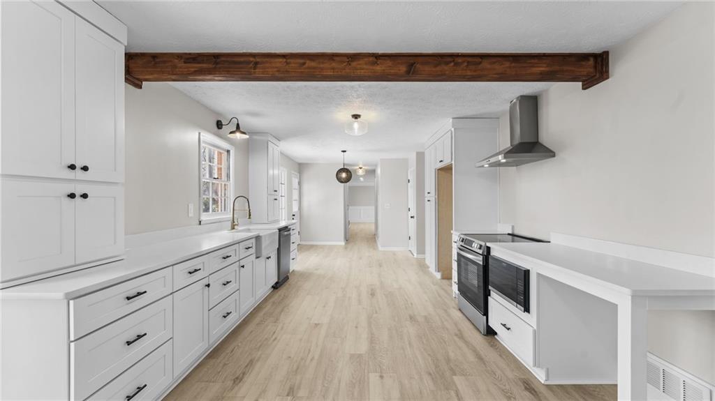 2302 Smokehouse Path