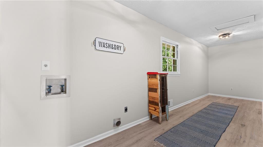 2302 Smokehouse Path