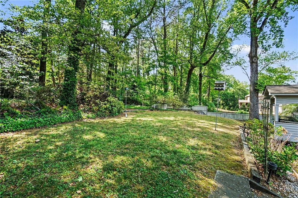 2088 E Roxboro Road NE