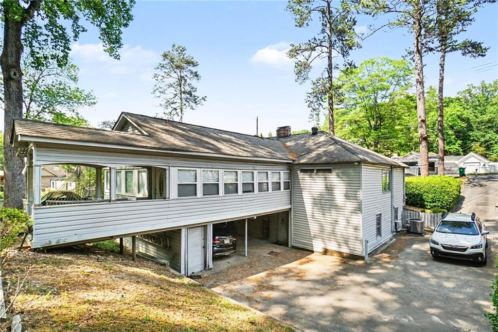2088 E Roxboro Road NE