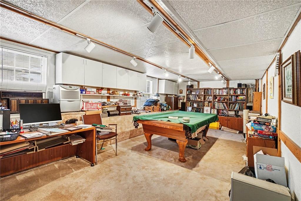 2088 E Roxboro Road NE