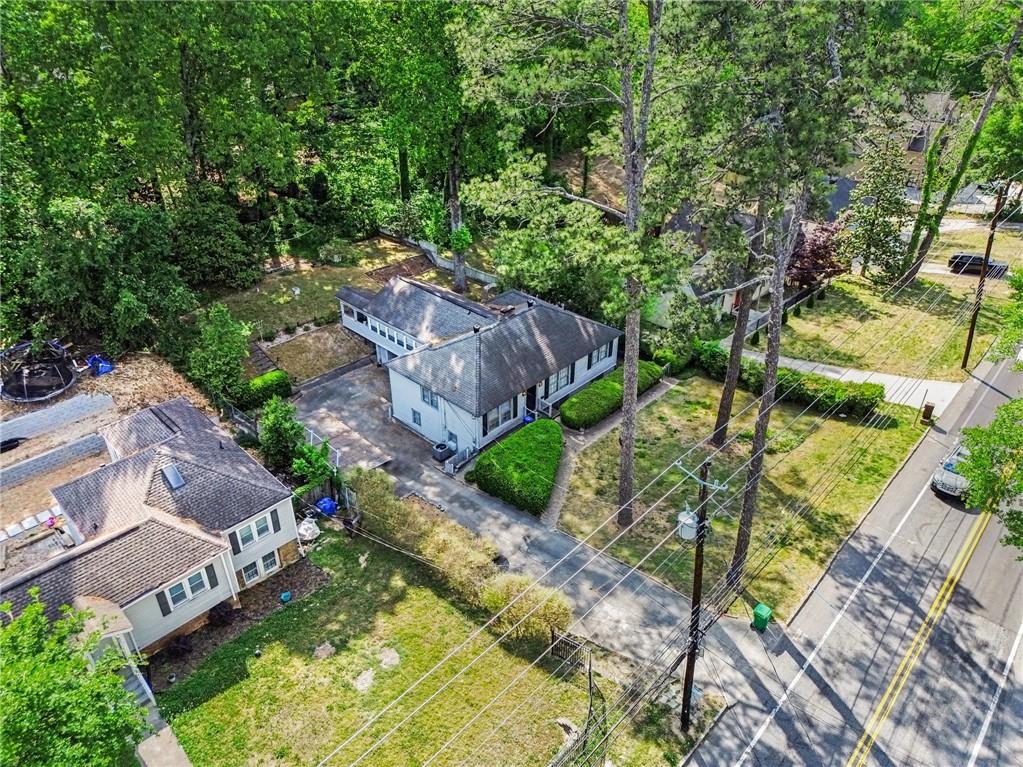 2088 E Roxboro Road NE