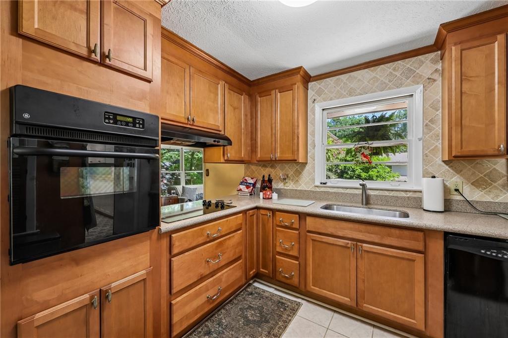 1292 Stoneybrook Drive