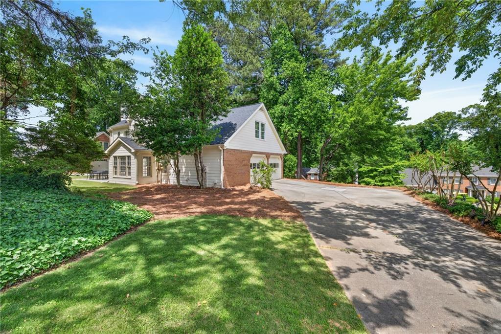4150 Woodlark Court NE
