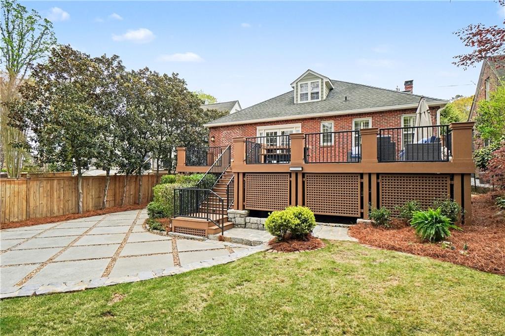 1528 N Highland Avenue NE