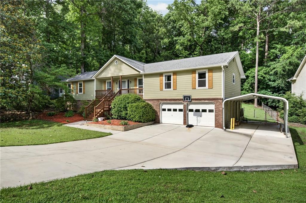 1526 Hickory Drive SW