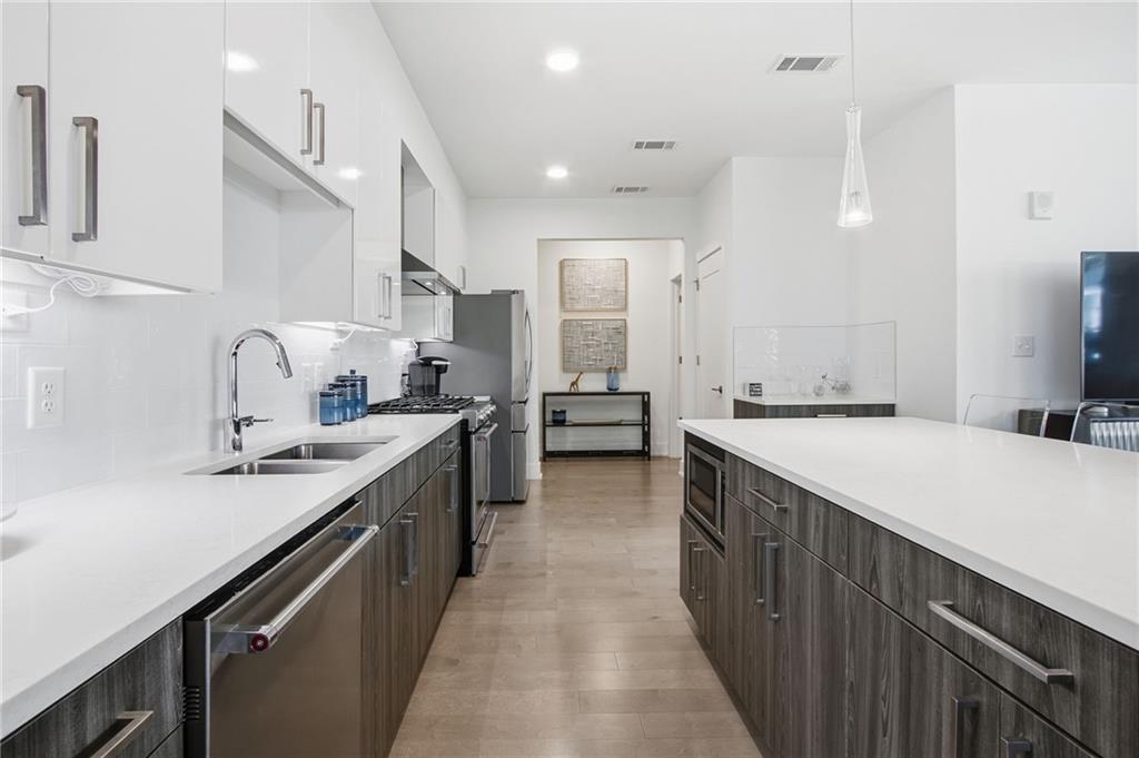 775 Juniper Street NE Unit 207