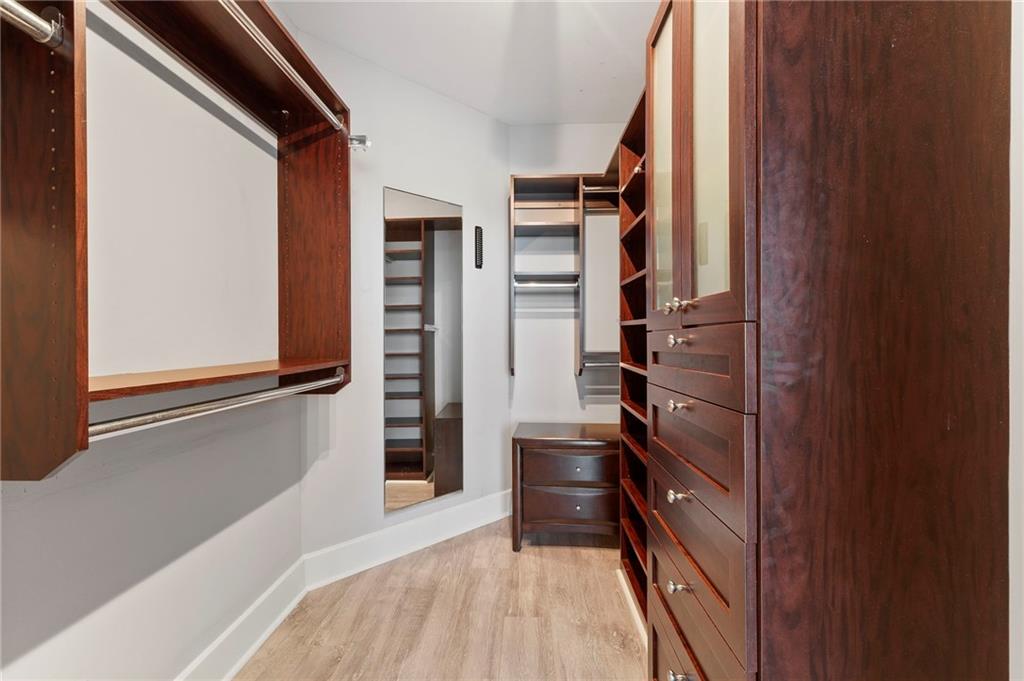 1080 Peachtree Street NE Unit 2111