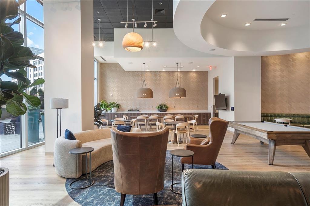 1080 Peachtree Street NE Unit 2111