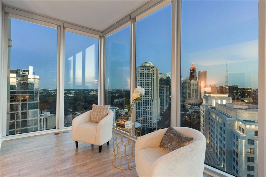 1080 Peachtree Street NE Unit 2111