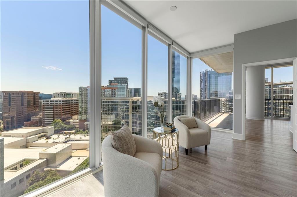1080 Peachtree Street NE Unit 2111