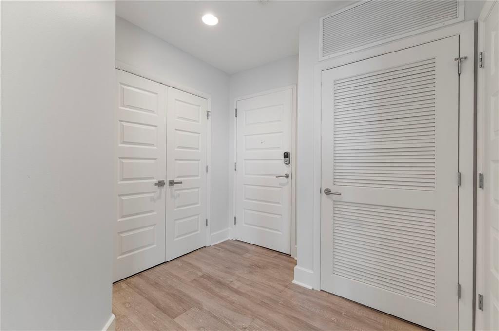 1080 Peachtree Street NE Unit 2111
