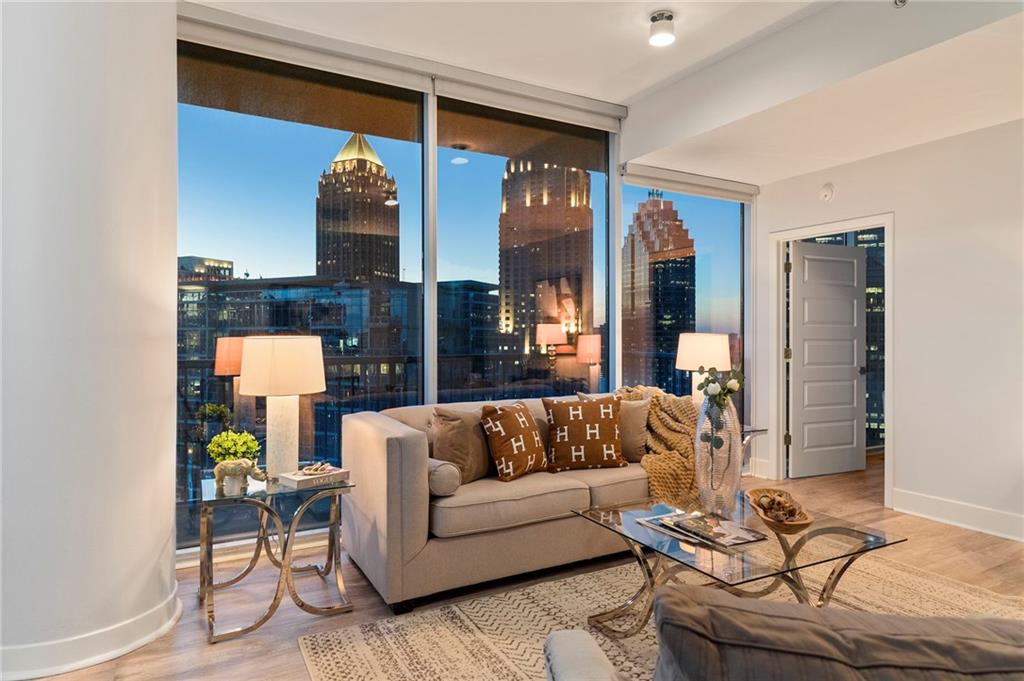 1080 Peachtree Street NE Unit 2111